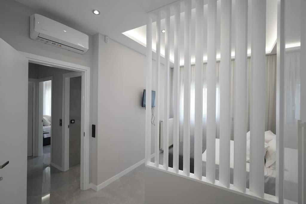Brand New 3Br With 2 Bathrooms Marousi Apartment Atenas Exterior foto