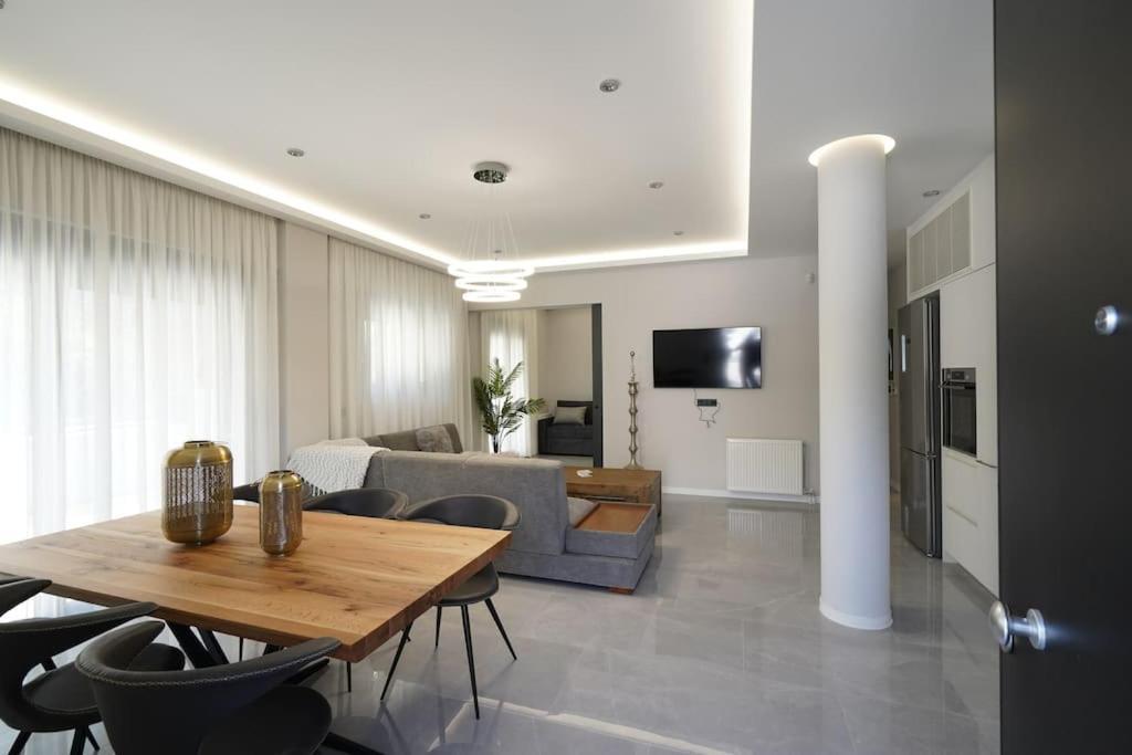 Brand New 3Br With 2 Bathrooms Marousi Apartment Atenas Exterior foto